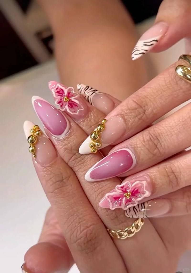 mẫu móng đi biển