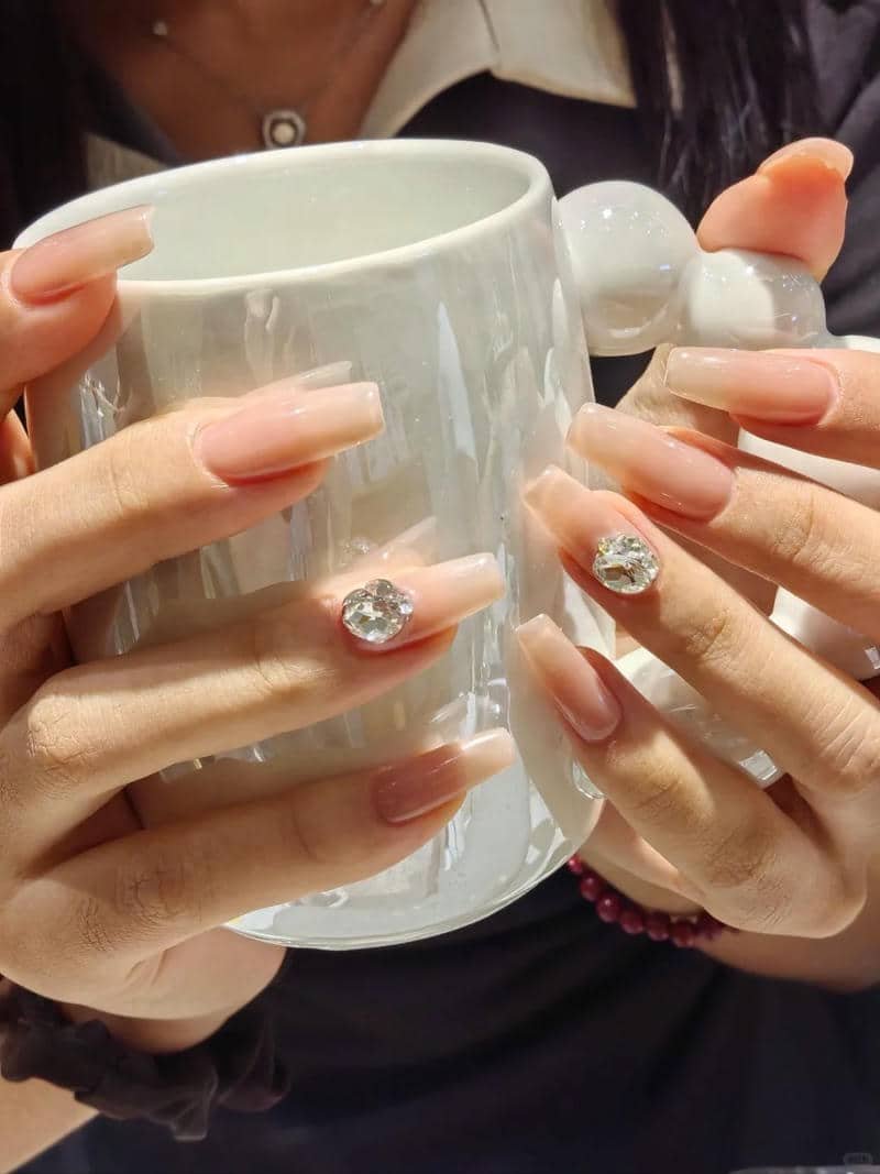 những mẫu nail đẹp đơn giản