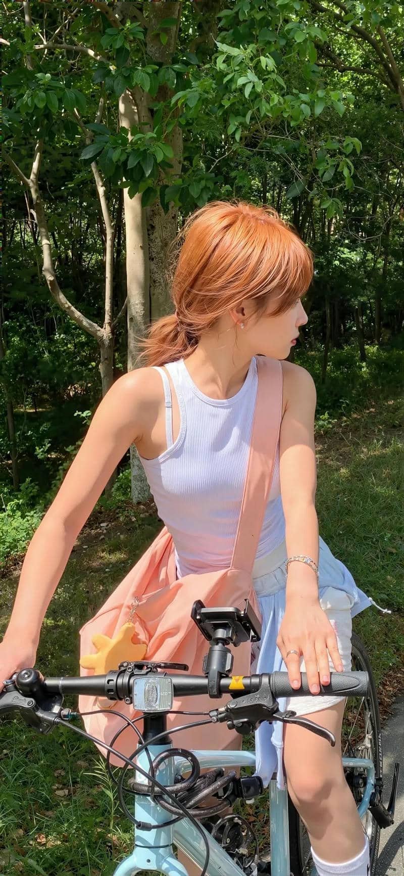 hình nền cô gái (35)